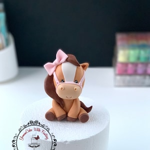 Cute horse (Approx 9cm tall) handmade edible fondant Birthday Cake Topper pony edible sugarpaste decoration for birthday cake party for kids