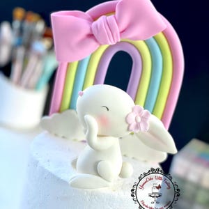Süßer Hasen und Regenbogen essbarer Fondant Cake Topper zur Taufe oder Taufe