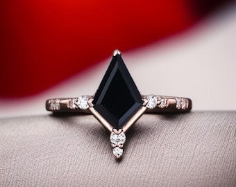Vintage Black Onyx Kite Cut Engagement Ring, 925 Sterling Silver Wedding Ring, Unique Bridal moissanite Wedding Ring, Black Diamond Ring