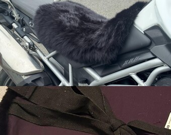 Coprisedile Universale Per Moto In Pelle Di Pecora, Protezione Per Sedili Comfort Con Cinghie, Pelle Di Agnello Merino Premium Di Lusso, Previene Le Piaghe Del Motociclista - Italia - Foto 6