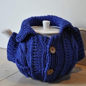 Aran sweater tea cosy knitting pattern Teapot warmer gift for mom coworker image 7