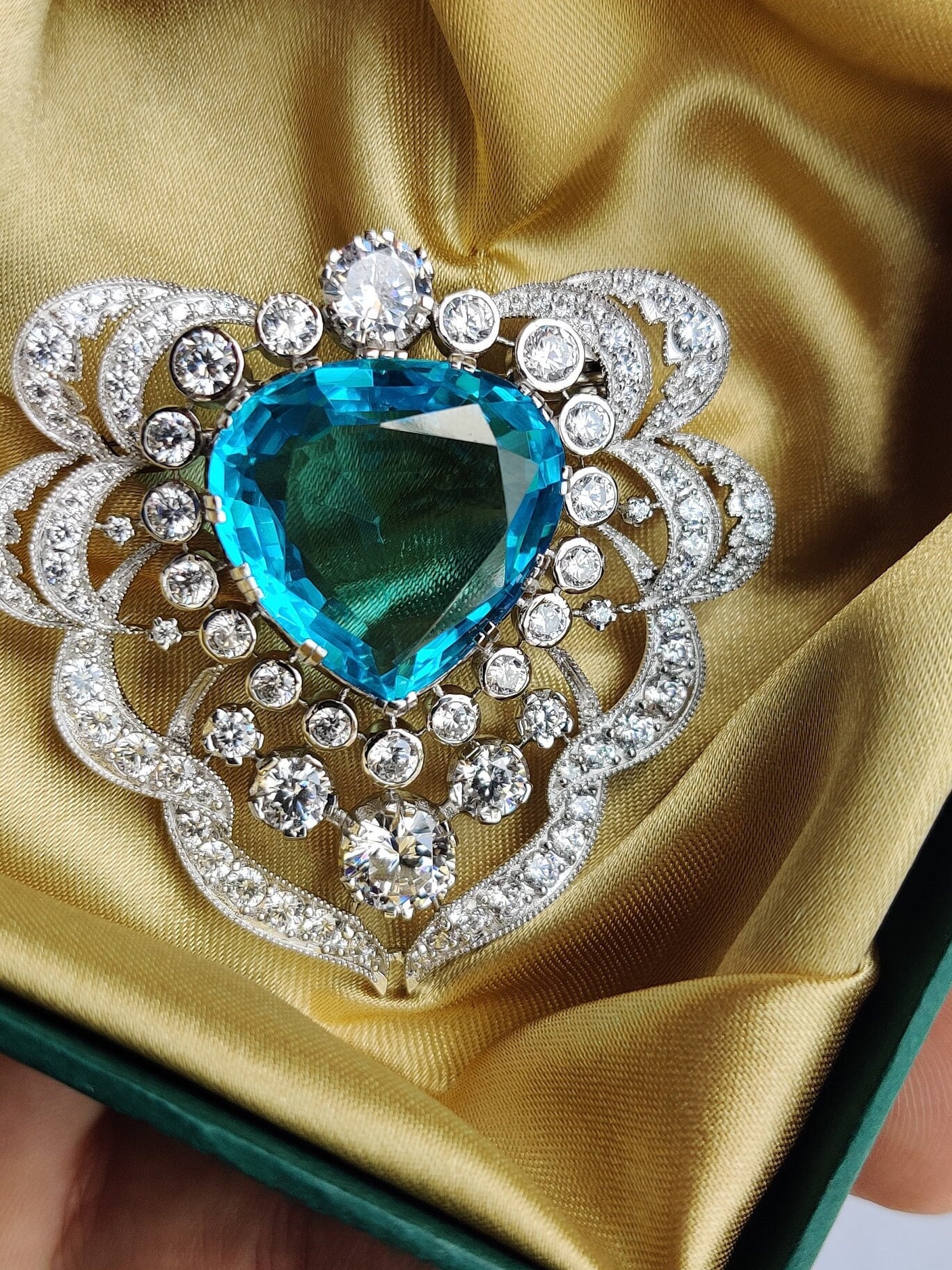 EMEGCY Crystal Flower Brooch Pin - Rhinestone & Zirconia, Silver Plated, For Hats, Bags & Clothing - View #8