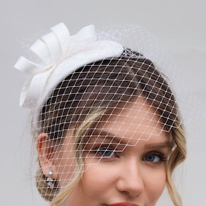 Stylish Bridal Fascinator Hat with Birdcage Veil, Ivory Wedding Mini Hat Face Netting, Cocktail Hat, Bridal Headpiece