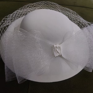 Bridal Fascinator Bowknot Hat with Birdcage, Face Veil Bow Wedding Hat, Face Tulle Cap For Bride zdjęcie 4
