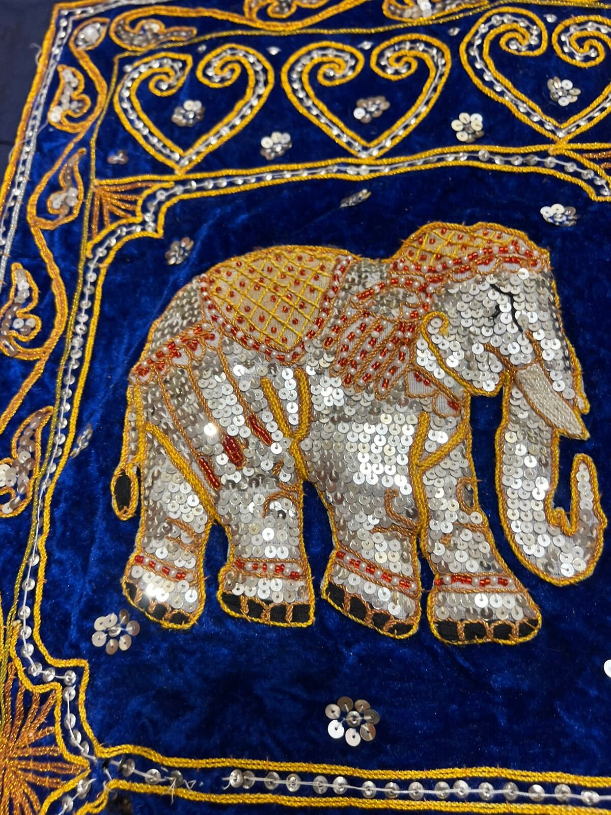 クラフト・布製品 Artist Beaded Elephant - M クラフト・布製品 Artist Beaded Elephant - M Beaded Elephant