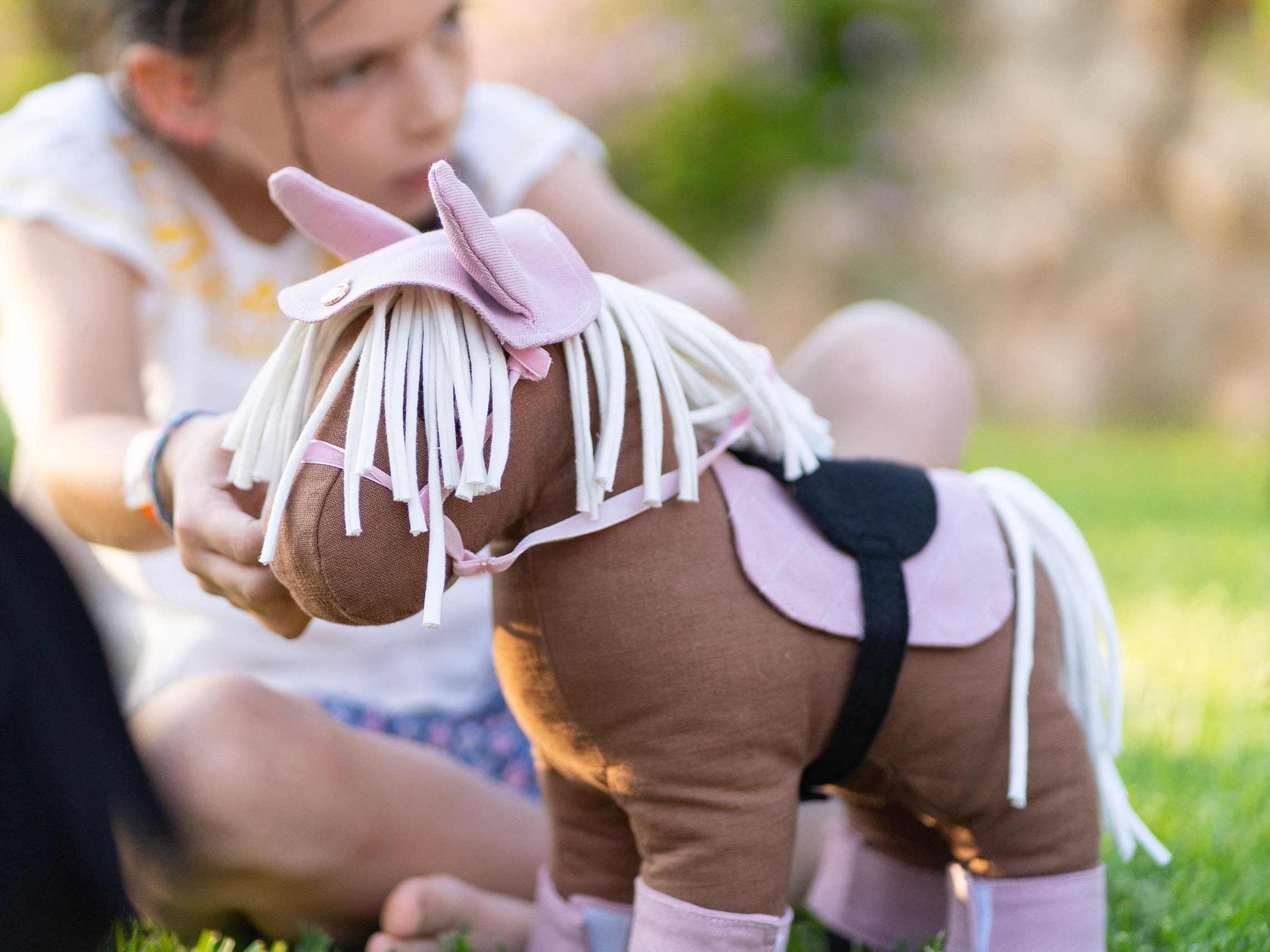 Ensemble d'équitation de poney jouet en rose, accessoires de poney