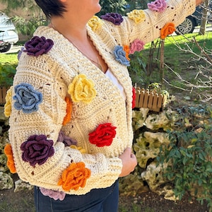 Handmade Crochet Cardigan With Puff Flowers – Pink Floral