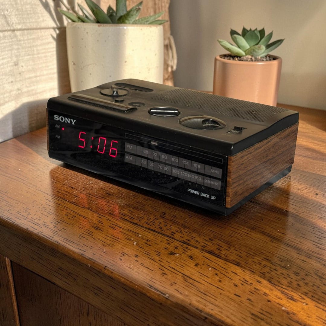 Sony Vintage AM FM Digital Clock Radio Red LED Display Power Backup ...