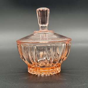 Polvorera vintage de cristal rosa con tapa, estilo Depresión: pieza de colección Art Déco vintage