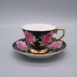 Castle China Black Body Large Pink Roses Decor Tea Cup and Saucer, Made in Japan, Iridescent Japanese Teacup