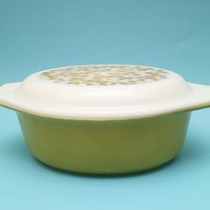 Vintage Pyrex Casserole 043 1 1/2 QT Avocado Green w/lid Olive Pattern #20