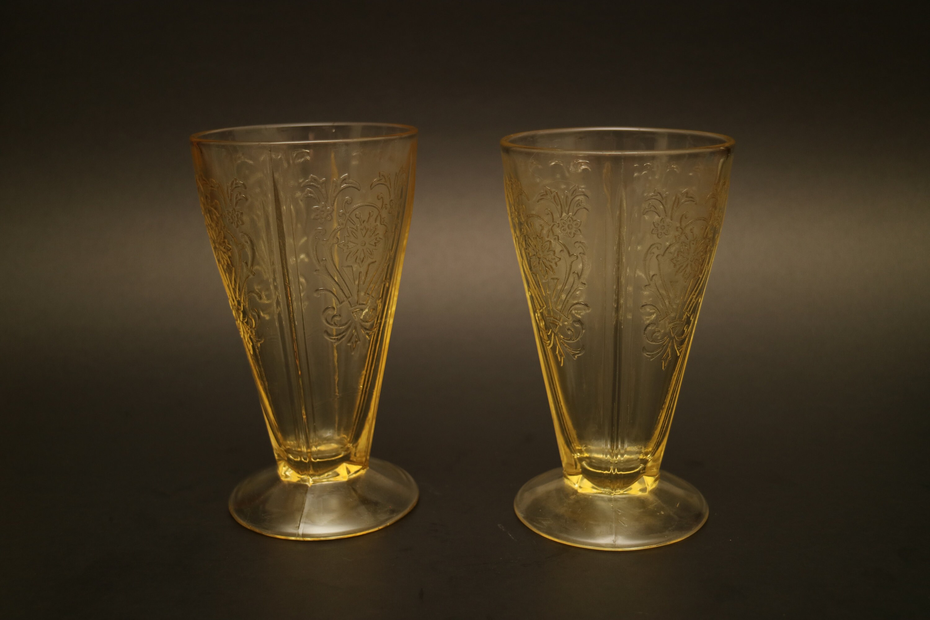 Vintage US Glass Depression Glass Footed Tumblers Yellow Topaz Primo ...
