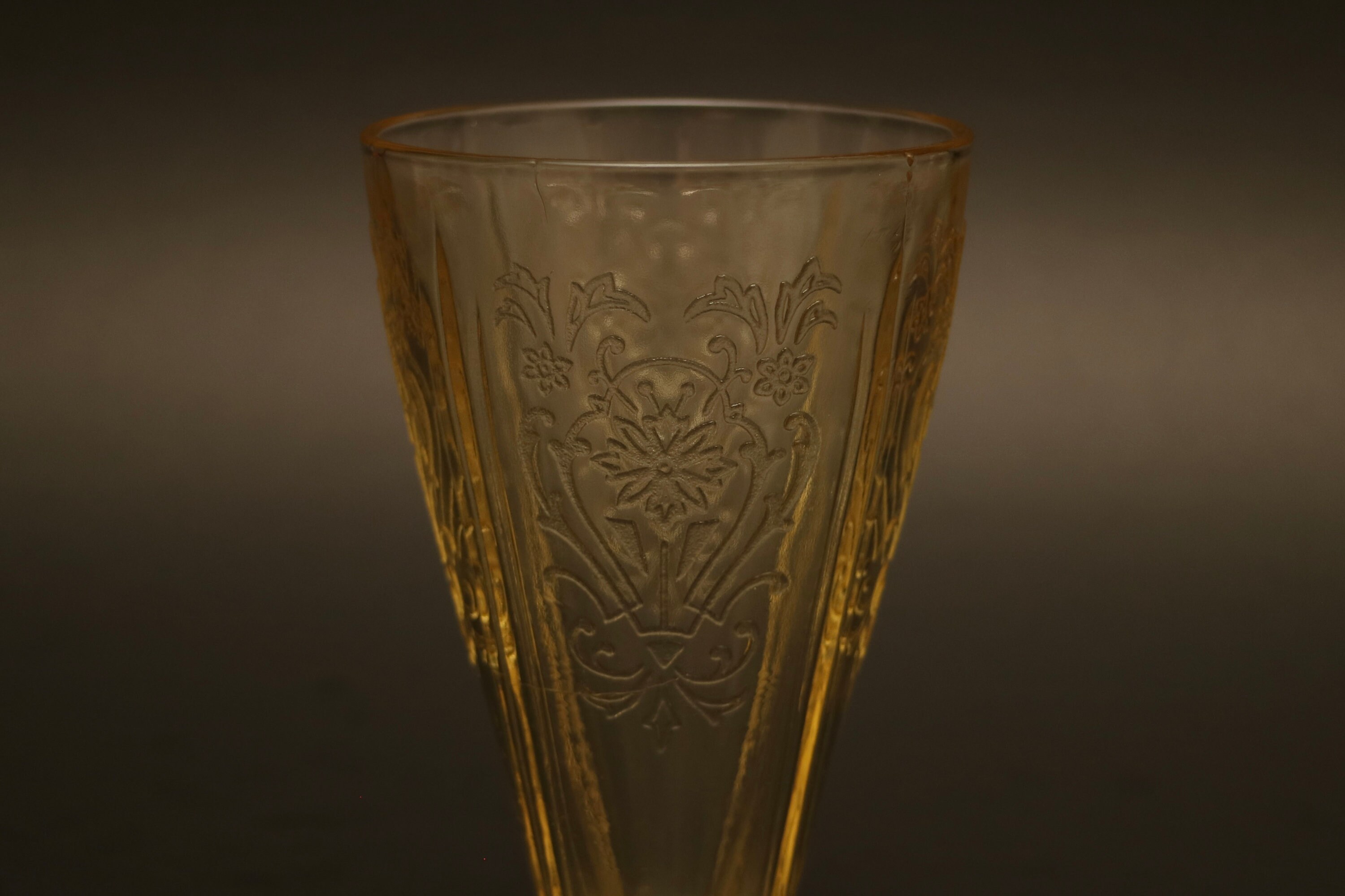 Vintage US Glass Depression Glass Footed Tumblers Yellow Topaz Primo ...