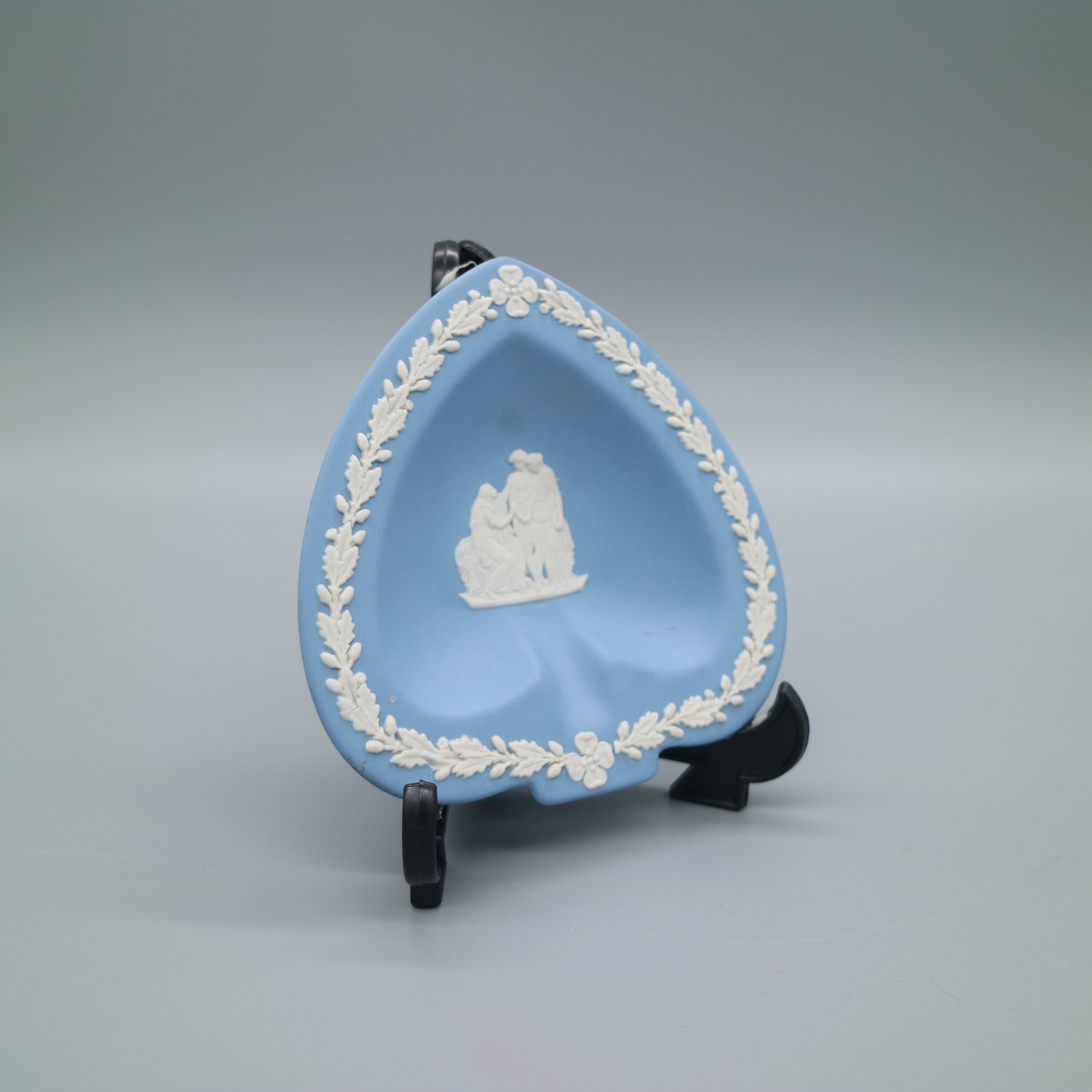 ヴィンテージ ウェッジウッド ブルー ジャスパーウェア ハート型 小物