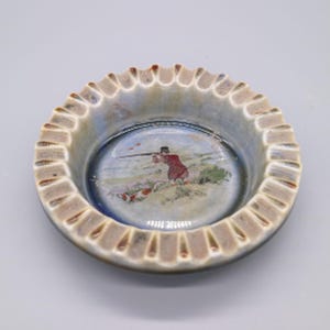 Vintage Wade Co Armagh Irish Porcelain Ashtray Hunting Scene Green 4.5&quot;