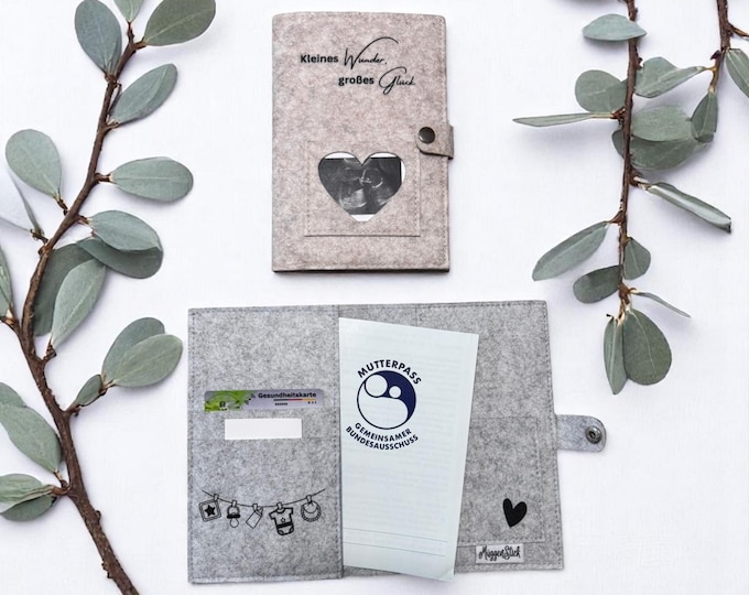 Maternity record cover felt | Cover for maternity record with heart detail | Gift for expectant mothers | Pregnancy