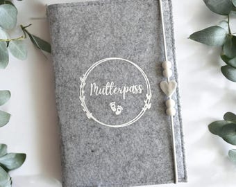 Mutterpasshülle Filz  |Hülle für Mutterpass mit Herz-Detail | Geschenk für werdende Mama | Schwangerschaft