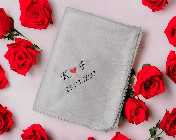 Personalized Blanket, Embroidered Name Blanket, Valentine's Day Gift, Love, Hearts, Couples, Anniversary, Birthday, 5 Colors, 130 x 170 cm
