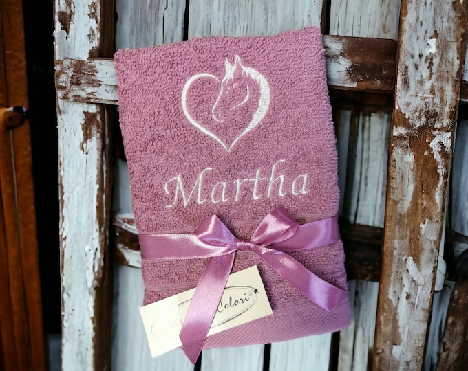 Horse - Personalized towel with name/ embroidered towel/ horse motif/ horse girl/ personalized gift/ horse riding/ equestrian sport
