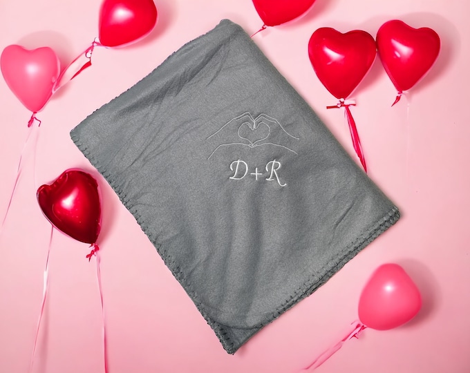 Personalized Blanket, Embroidered Name Blanket, Valentine's Day Gift, Love, Hearts, Couples, Anniversary, Birthday, 5 Colors, 130 x 170 cm