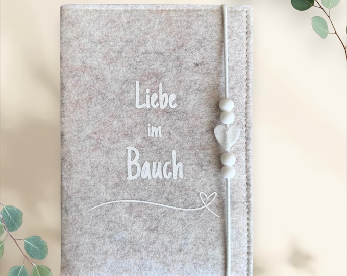 Maternity record cover felt | Cover for maternity record with heart detail | Gift for expectant mothers | Pregnancy