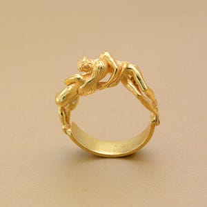 Gold Triangle Ring, Chevron ring, Arrow Ring, Pyramid Ring, Stacking Ring, Alchemy Triangle Ring, Minimalist Ring, Designer Ring, Gift Ring