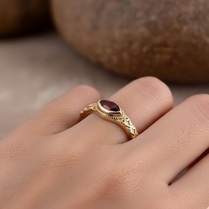 Anel antigo de granada natural, lapidação marquise, anel com pedra preciosa, anel de noivado, anel para usar em conjunto com outros anéis, prata de lei 925, presente de aniversário, anel para ela