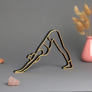 YOGA DECORATION FIGURE | Gift idea | Yoga gift for girlfriend | Personalized | Home decoration | House decoration | Yoga studio | Downward Dog | 3D