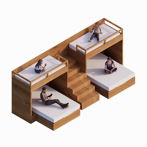 Może przedstawiać: Zestaw drewnianych łóżek piętrowych z czterema osobami siedzącymi na łóżkach. Łóżka mają białe materace i drewniane ramy. Łóżka piętrowe są połączone drewnianymi schodami.