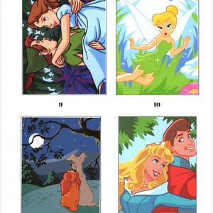 Pu&ograve; includere: Una collezione di quattro pannelli illustrati numerati da 9 a 12. Il pannello 9 mostra una ragazza con un vestito blu e un ragazzo con una tunica verde. Il pannello 10 presenta una fata con capelli biondi e un vestito verde. Il pannello 11 mostra due cani sotto un cielo al chiaro di luna. Il pannello 12 mostra una donna bionda e un uomo.