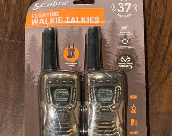 Cobra ACXT1095 walkie-talkie radios