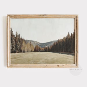 Puede incluir: Una pintura enmarcada de un campo verde con una portería de fútbol en la distancia. El campo está rodeado de árboles y colinas en el fondo. El cielo es de un azul claro.