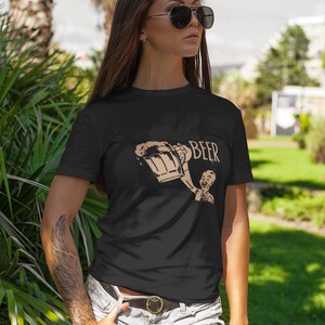BEER SUDS Women&#39;s Tshirt –   #antiqueadvertising #vintage #antique #beer #craftbeer