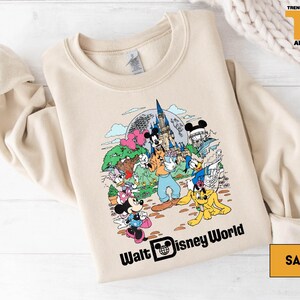 T-shirt Walt Disney World, t-shirt rétro Magic Kingdom Mickey Minnie Donald Daisy Dingo Pluto, chemise familiale de vacances Disney image 3