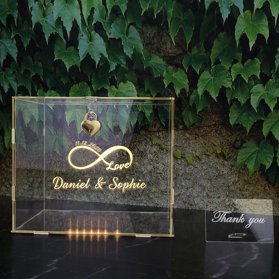 Personalized Name Card Box Wedding Acrylic Card Box With Lock and Key
