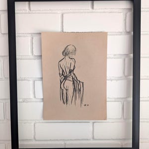 Original Charcoal Drawing, NOT A PRINT, Woman&#39;s Figure Art, Female Body charcoal sketch, Minimalistic, Illustration, Unframed Art