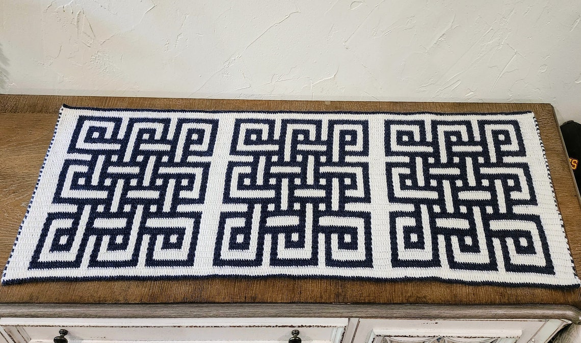 Celtic Knot Crochet Table Runner Pattern (digital Download) - Etsy