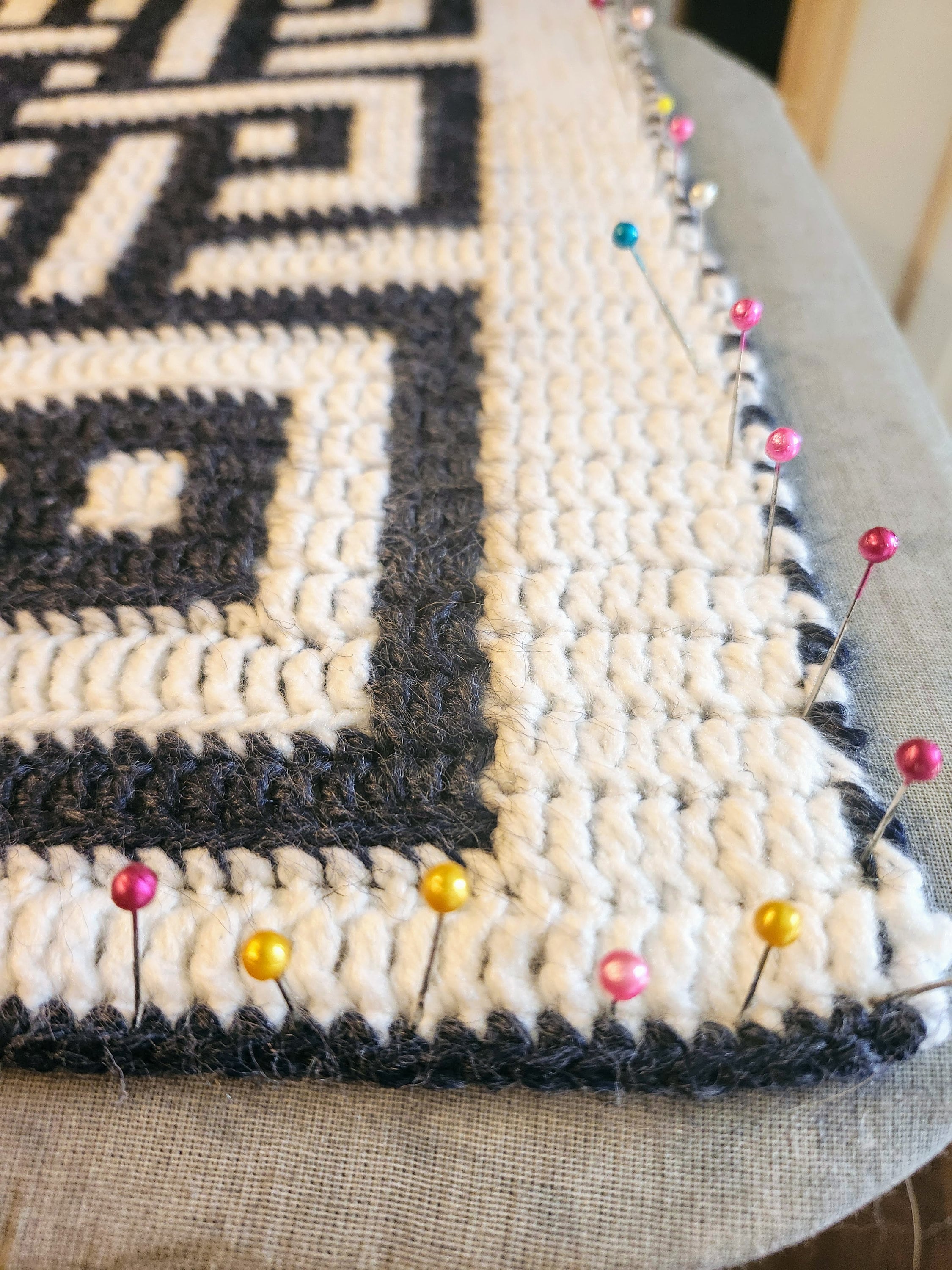 Celtic Knot Crochet Table Runner Pattern (digital Download) - Etsy