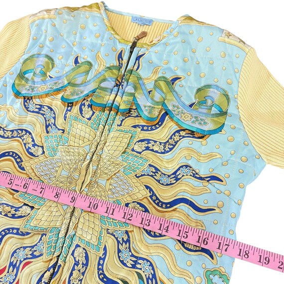 J McLaughlin Women's Sunburst Print Quilted Front… - image 7