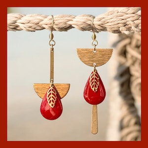 Chic and trendy asymmetrical mismatched red and gold stainless steel earrings for women or young girls - handmade creation
