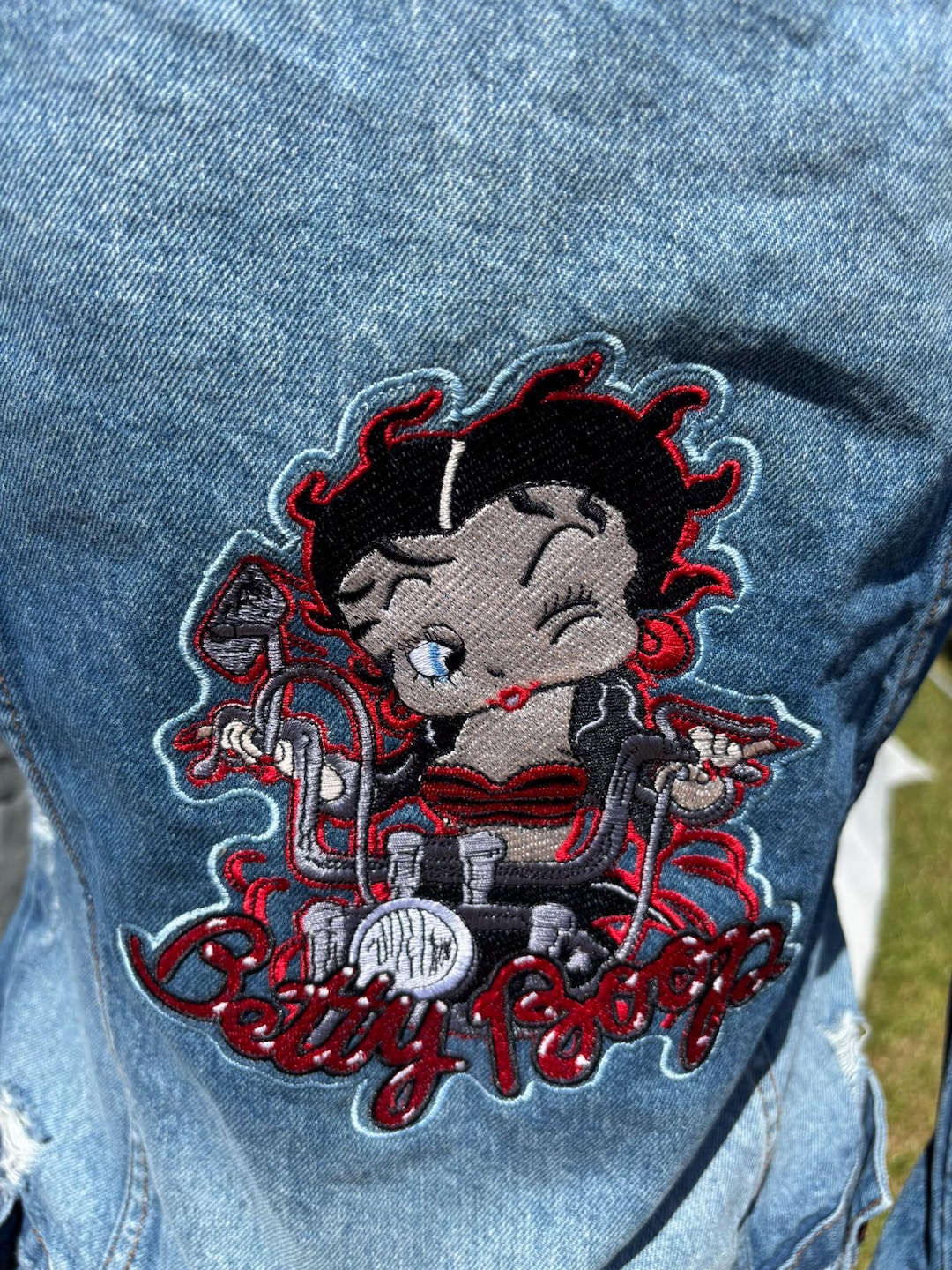 ベティ・ブープ刺繍デニムジャケット il_1080xN.7303202445_5euy.jpg