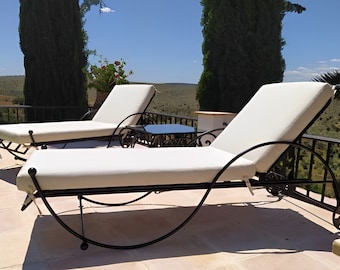 Bain de soleil artisanal exclusif en métal, terrasse et jardin, fer forgé, fait à la main, modèle Málaga.