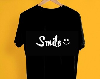 Lächeln T-Shirt Smiley lachen durchdachtes Geschenk für Mädchen glücklich Tshirt cool