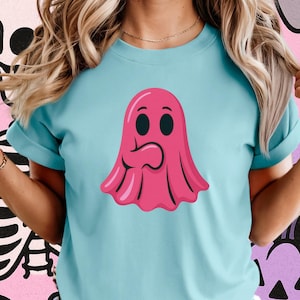 Cute Pink Ghost Halloween Shirt Spooky Season Pastel Tee Retro Ghost Graphic T-Shirt for Women T-Shirt Pink Comfort Colors Halloween lovers