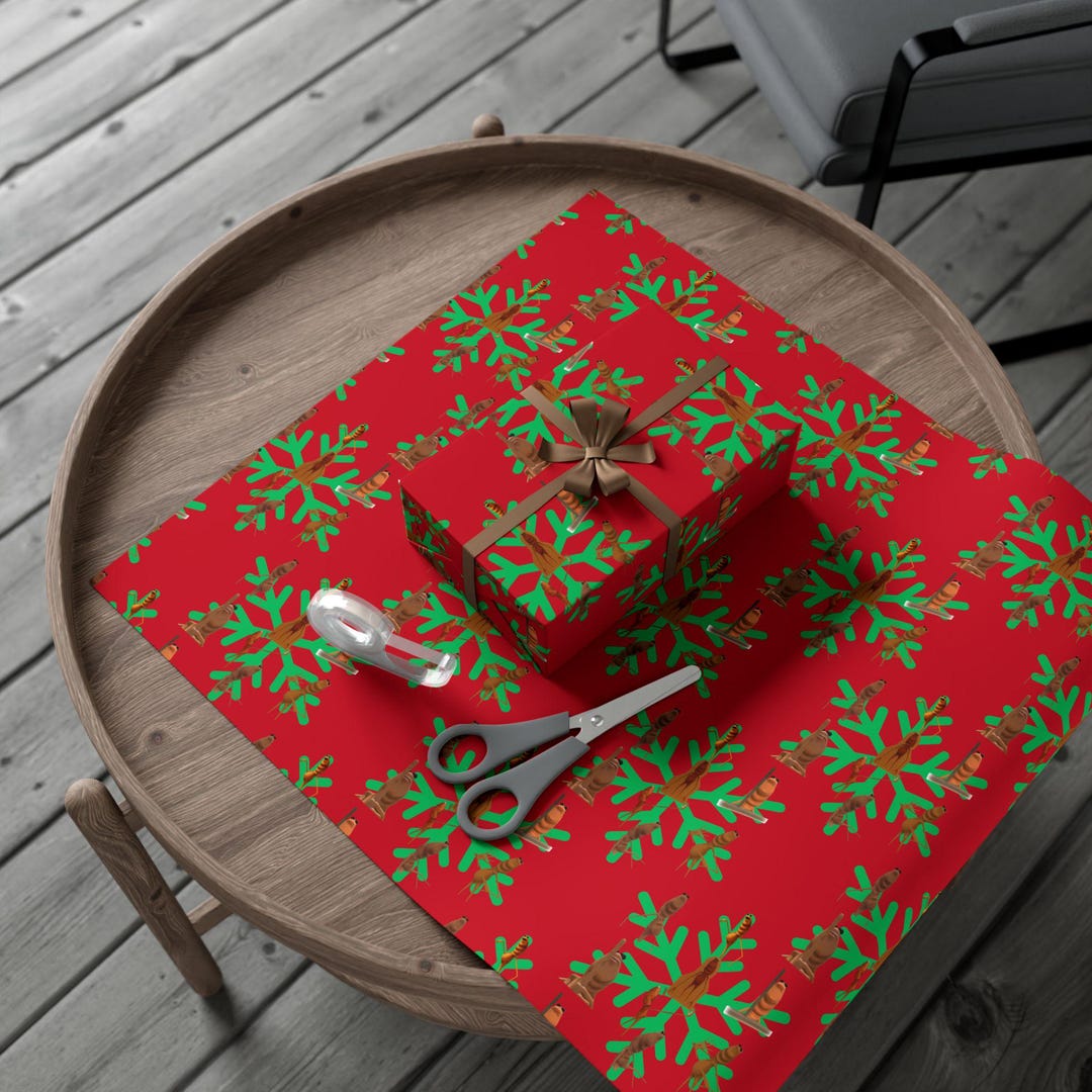 Marcus the Worm Christmas Wrapping Paper, Robert Help, VR Chat Lover - Etsy