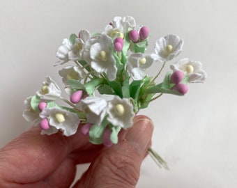 Vintage Bouquet White Millinery FLOWERS | Mini Bouquet Forget-me-not Flowers | Vtg Tiny White Flowers | Artificial Miniature Flowers