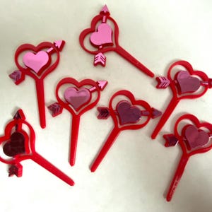 7 pcs VALENTINE 3” Red HEART w/Pink Arrow Cupcake PICKS | Valentine’s Day Picks / Cupcake Toppers | Plastic Heart Valentine Picks