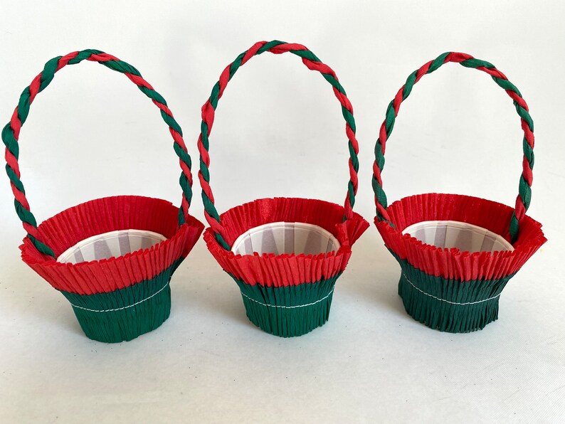 3 Pcs RED & GREEN Crepe Paper Nut Cups Vintage Style CHRISTMAS Red