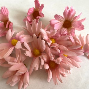 12 pcs Vintage Assorted Artificial PINK Daisy Flowers | Faux Silk Polyester Pink Flowers | 9 + 3 Pink Flowers | Vtg Millinery Flowers | P11