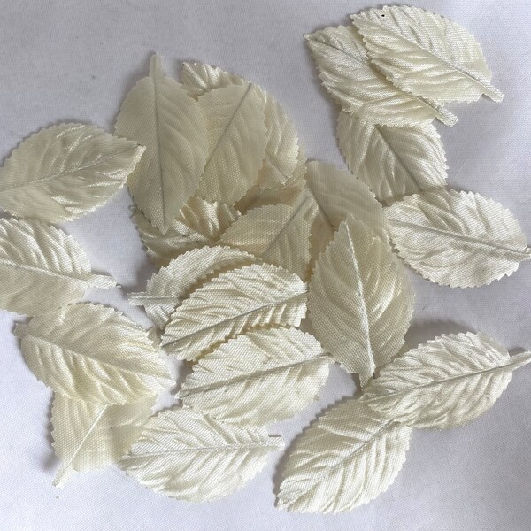 24 pcs Vintage 1-3/4” IVORY Artificial ROSE LEAVES | 2 dz Wired Ivory Rose Leaves | Vtg Millinery Ivory Rose Leaves | Craft Leaves